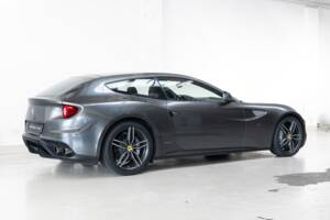 Image 5/47 of Ferrari FF (2015)