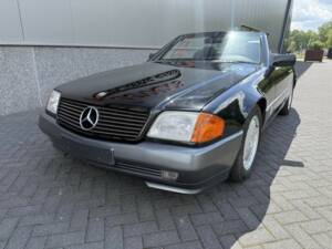 Image 15/50 de Mercedes-Benz 300 SL (1990)