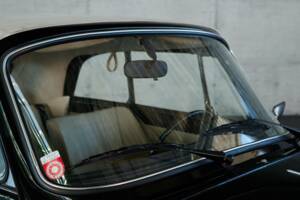Immagine 6/50 di Volkswagen Maggiolone 1303 (1974)