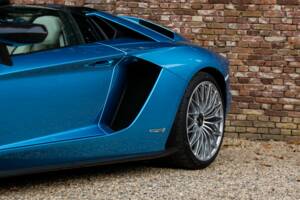 Image 16/50 of Lamborghini Aventador S (2018)