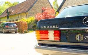 Imagen 21/64 de Mercedes-Benz 500 SEL (1984)