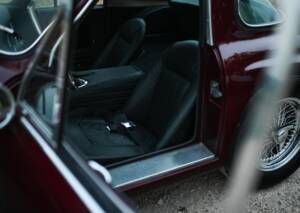 Bild 38/42 von TVR Griffith 200 (1965)