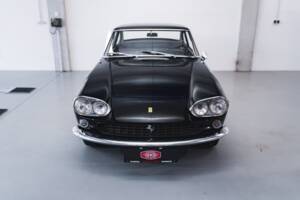 Image 27/100 of Ferrari 330 GT 2+2 (1965)