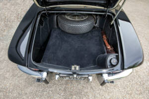Image 36/46 of Ferrari 275 GTS (1965)