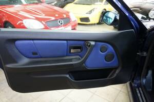 Image 27/33 of BMW 323ti Compact (1999)