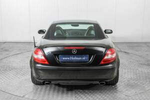 Immagine 50/50 di Mercedes-Benz SLK 200 Kompressor (2004)