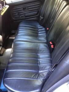 Immagine 34/50 di BMW 325i Touring (1992)