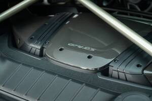 Image 74/100 of Porsche 718 Cayman GT4 RS Weissach (2024)