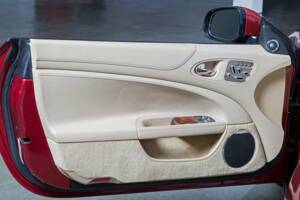Image 18/20 of Jaguar XK (2010)