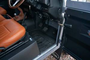 Imagen 27/50 de Land Rover Defender 90 (1997)