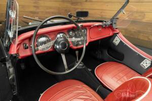Image 13/19 of Triumph TR 4 (1961)