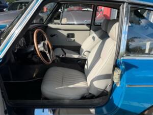 Image 11/35 de MG MGB GT (1972)