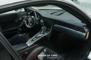 Image 16/24 of Porsche 911 Carrera (2016)