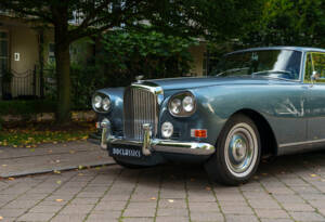 Image 7/27 of Bentley S 3 Continental (1963)