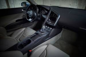 Immagine 49/96 di Audi R8 (2008)