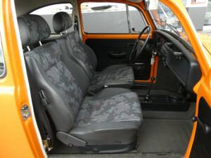 Image 13/29 of Volkswagen Beetle 1302 (1972)