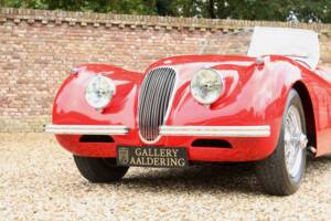 Image 44/50 of Jaguar XK 120 SE OTS (1954)