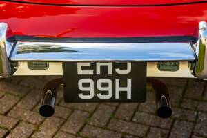 Image 42/50 de Jaguar E-Type (1969)