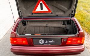 Image 42/47 of Mercedes-Benz SL 280 (1996)