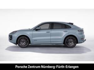 Image 2/11 of Porsche Cayenne GTS (1900)