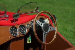 Image 46/50 of Burlington Arrow (1963)