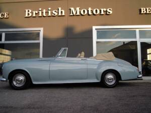 Afbeelding 4/21 van Bentley S3 Mulliner Park Ward DHC (1965)