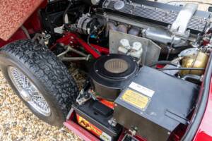 Image 26/50 de Jaguar E-Type (1969)