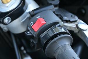 Bild 28/49 von Yamaha YZF-R1 (2002)