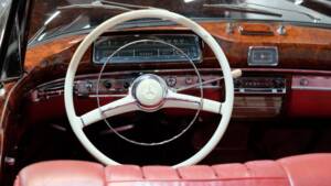 Image 5/30 of Mercedes-Benz 220 S Cabriolet (1957)