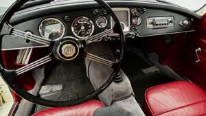Imagen 8/13 de MG MGA 1500 (1957)