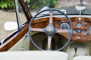 Image 41/50 de Jaguar XK 140 DHC (1957)