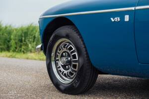 Image 6/40 of MG MGB GT V8 (1973)