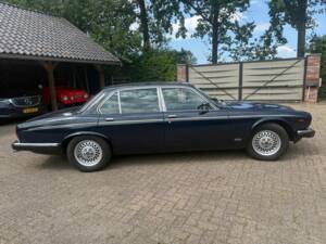 Imagen 8/8 de Daimler Double Six (1991)