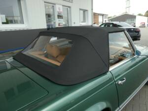 Image 23/25 de Mercedes-Benz 280 SL (1970)