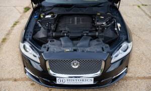 Bild 5/50 von Jaguar XJ 5.0 (2011)
