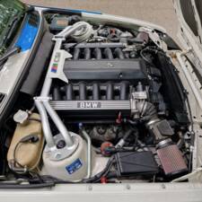 Image 12/70 of BMW M3 (1990)