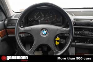Image 12/15 of BMW 750iL (1988)