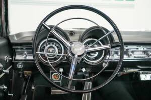 Image 32/44 of Dodge Polara (1965)