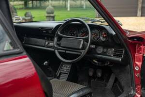 Bild 34/50 von Porsche 911 Carrera 3.2 (1989)
