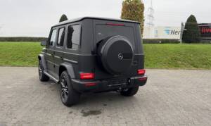 Image 2/13 of Mercedes-Benz G 400 d (LWB) (2021)
