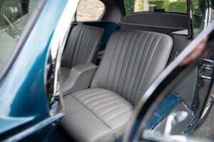 Image 38/64 of Aston Martin DB 2/4 Mk II (1957)