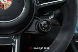 Bild 22/25 von Porsche 911 Carrera GTS (2017)