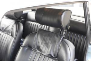 Image 20/56 of Peugeot 404 Coupé (1968)