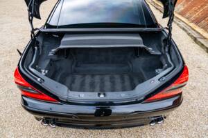 Image 43/47 of Mercedes-Benz SL 600 (2004)