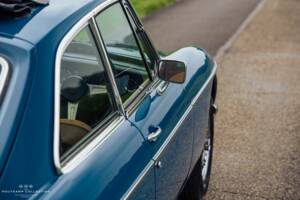 Image 32/40 of MG MGB GT V8 (1973)
