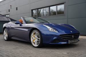 Bild 26/50 von Ferrari California T (2016)