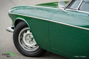 Image 30/34 of Volvo 1800 ES (1972)