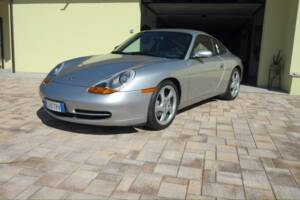 Bild 1/58 von Porsche 911 Carrera (2001)