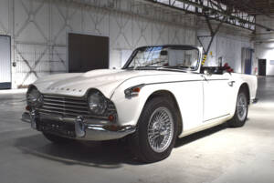 Bild 3/41 von Triumph TR 4A IRS (1965)