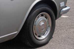 Image 14/50 of Rolls-Royce Silver Shadow I (1973)